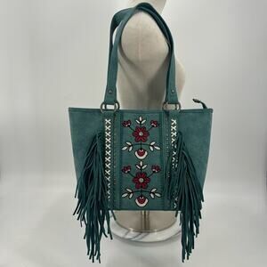 NWOT Wrangler Concealed Carry Embroidered Floral Fringe Handbag